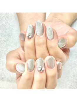 ヒトミネイルズ(Hitomi Nails)/