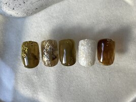 カーキブラウン秋ニュアンス