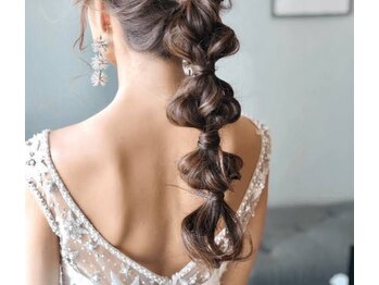 ステラ(Stella)の写真/結婚式までに自信の持てる美肌へ♪毛穴専門だからこそ叶う毛穴レスの360度どこから見ても美しい花嫁様に☆