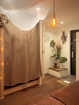 リンパマッサージ/ビオスチーム detox salon Chu.ra【チュラ】/施術ルーム