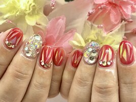 立和名/今月は赤!おまかせnail☆