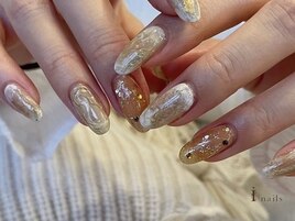 ニュアンスぷくぷく冬ネイル