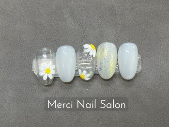 メルシー(Merci)/可愛いデイジーネイル