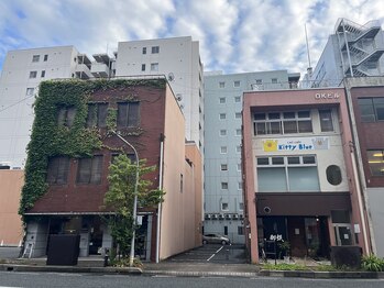 オンリーワンスパ プラチノ/駐車場入口