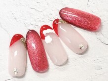 コルン/サンタ帽子ネイル