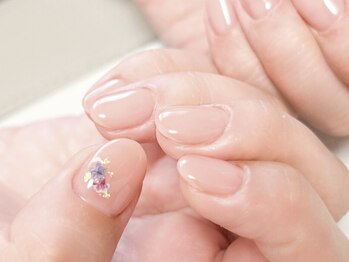 リリー(Lilly)/2本アートのワンカラーネイル