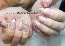 エミィ(emii)