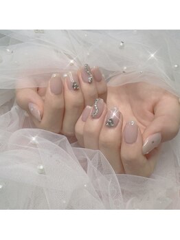 ブリー(Brille)/キラキラネイル