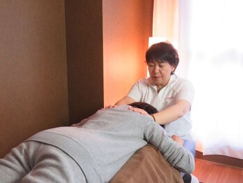 サンボディバランス/背中の丸み改善で痩せ見え若見え