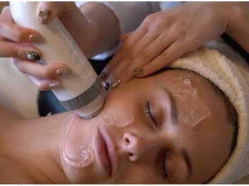 アンカシェット(en cachette)/リフトアップフェイシャル