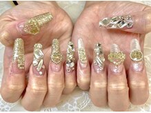 華やか大人ワンホンネイル、冬ネイル、キラキラゴージャス