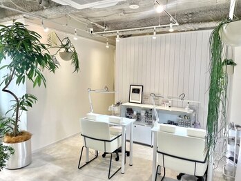 ベノワ(benoit)の写真/【代々木上原駅近徒歩1分】幅広い世代から好評の高リピート率サロン◎駅チカで通いやすいのも魅力的♪