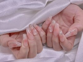 長さだしチークネイル