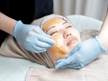 サルレ(Sarule)の写真/◆男女問わずご来店OK◆眉だけじゃない！お顔waxでツヤのある美肌に!!艶肌で化粧のりも抜群◎