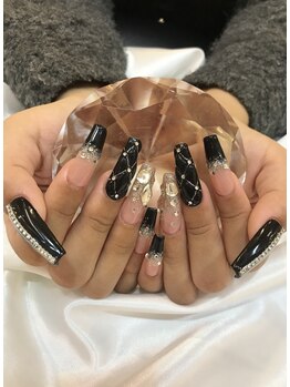 エスフィーネイルサロン ブリーユ(Esfy nailsalon Brille)/シックなブラックネイル