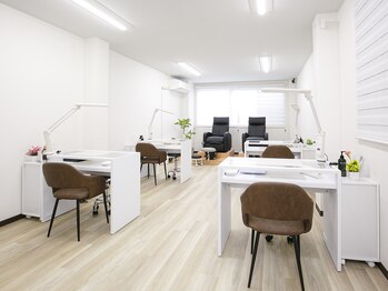 エヌワイエヌ(NYN)/