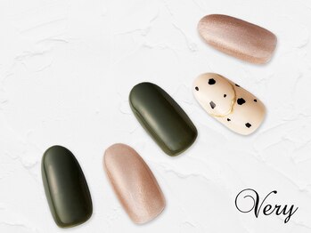 ヴェリー 六本木ヒルズ店(Very)/ダルメシアン柄ネイル