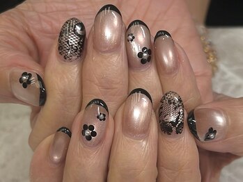 ネイルサロン ココロ(Nail salon cocoro)の写真/特別な日に指先を華やかに彩るアート！幅広いデザインに対応し理想を叶えます♪