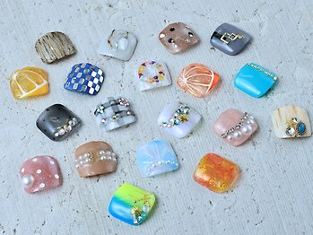 レトワール(L'Etoile)の写真/マンツーマンだから気兼ねなく、足元を彩るフットネイル。他の人の目が気にならない至福の時間☆