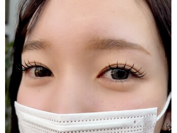 コアバイサラ 山口店(koa by SARA)の写真/梅雨の湿気に負けないまつげ★まつエクでマスカラなしでもカール、ボリュームキープ♪時短メイクで夏準備!
