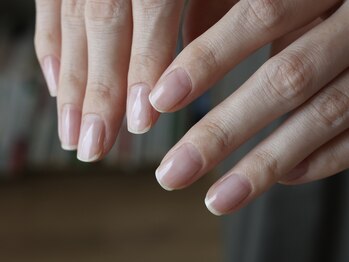 イズ(...is)の写真/【シンプルで美しい指先へ】丁寧なケアが得意なサロン