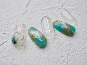 カトルナフ(quatre fois neuf)/ニュアンスグリーンアートネイル