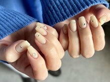 ピョル(PYOL.)/大阪本町|アイボリーマット