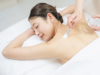 月とルーツ 大阪南堀江(月とroots)の写真/【大切な日に向けて、最高の自分で迎えるためのベストケアをお手伝い致します】