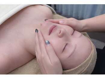 アオゾラ(AOZORA)/フェイシャルマッサージ