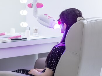 エクシアホワイトニング 相模大野店の写真/【メンズもOK★】セルフホワイトニング興味はあるけど一歩踏み出せない方に！清潔感溢れる白い歯で印象UP☆