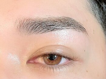 エスフレーク(S-flake)の写真/【メンズもOK】男女共に人気メニュー！自分では難しい眉ケアは当店へ☆似合わせアイブロウデザイン￥5,000