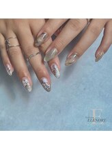 エレノア(ELENORE)/