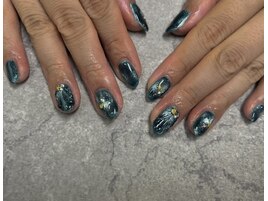 2025夏ネイル【人魚の鱗ネイル】