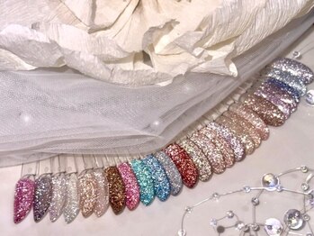 プリモ(PRIMO)の写真/今注目のフラッシュ☆光の当たり方で印象を変える、今っぽさを押さえたシンプルデザイン♪カラバリも豊富◎