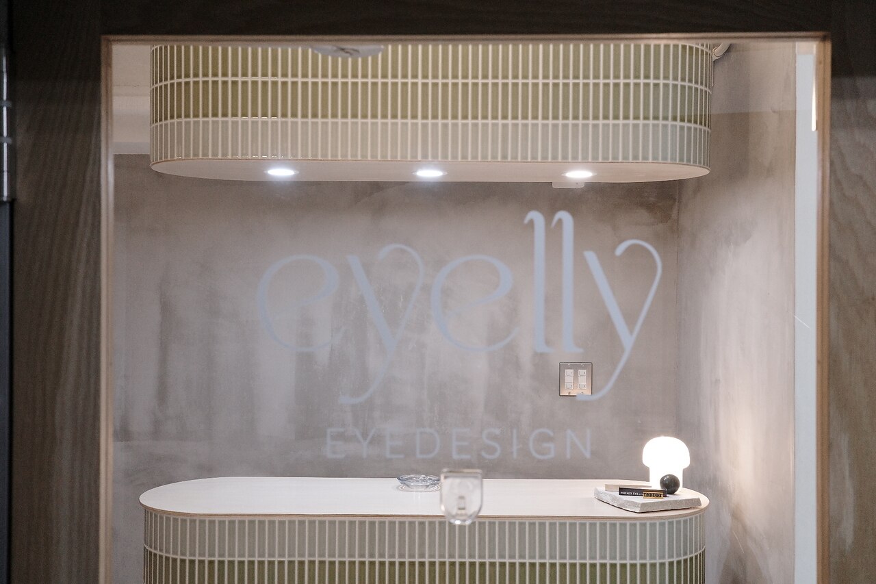 アイリー(eyelly)｜ホットペッパービューティー