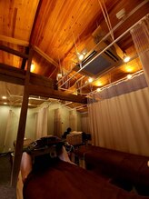 ヨサパーク アンドカコ(YOSA PARK &kako)/ マッサージスペースです