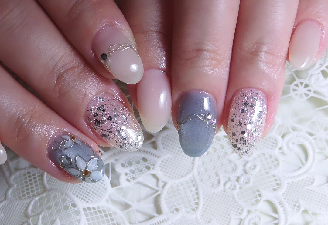 オーダーネイルチップNo.77 大人キレイ シェル ラメ グレージュパール色 オーダーネイルチップNo.77 大人キレイ シェル ラメ グレージュパール