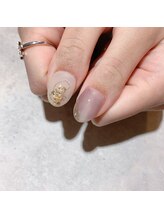 アティックネイルアトリエ(attic nail atelier)/親指アップ★