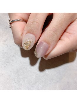 アティックネイルアトリエ(attic nail atelier)/親指アップ★