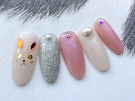 キュートなうさぎさんネイル