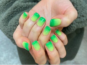 カーティシーネイルズ(curtisii NAILS)/