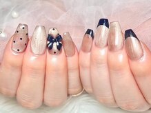 プティ アイビューティ 京橋店(peTiT eyebeauty)/フレンチ　マグネットネイル