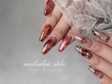 スティラ(stila)