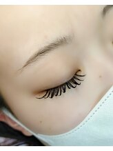 メゾン カルム(maison calme)/伏せ目の余韻。