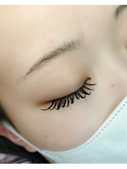 メゾン カルム(maison calme)/伏せ目の余韻。