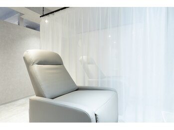 リット 恵比寿西口店(lit.)/半個室のブース