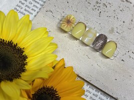 定額ひまわりネイル