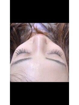 フリルアイビューティ 豊中店(Frill Eye Beauty)/
