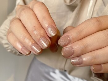 ネイルズ ララ(nails Lala)/マグネット＋ミラーライン