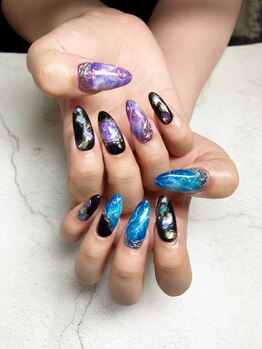 ミユビ(m-Ub)/左右色違い天然石